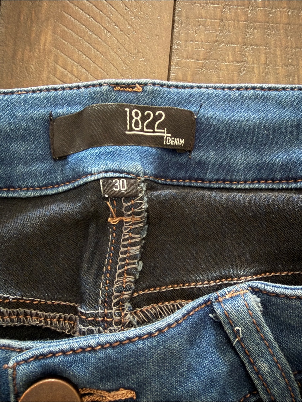 1822 Denim Classic Mid-Wash Skinny Jeans - Picture 5 of 8